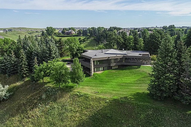 Want A Home With The Biggest Backyard In Bismarck?  (GALLERY-PHOTOS)